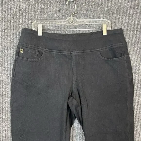 Belle by Kim Gravel Flexibelle Game Day Cuffed Jeans Black Womens Size 16P - Picture 4 of 12